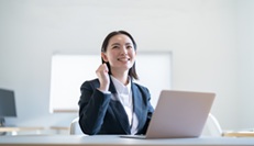 �A�E�����E�r�W�l�X�R�[�X